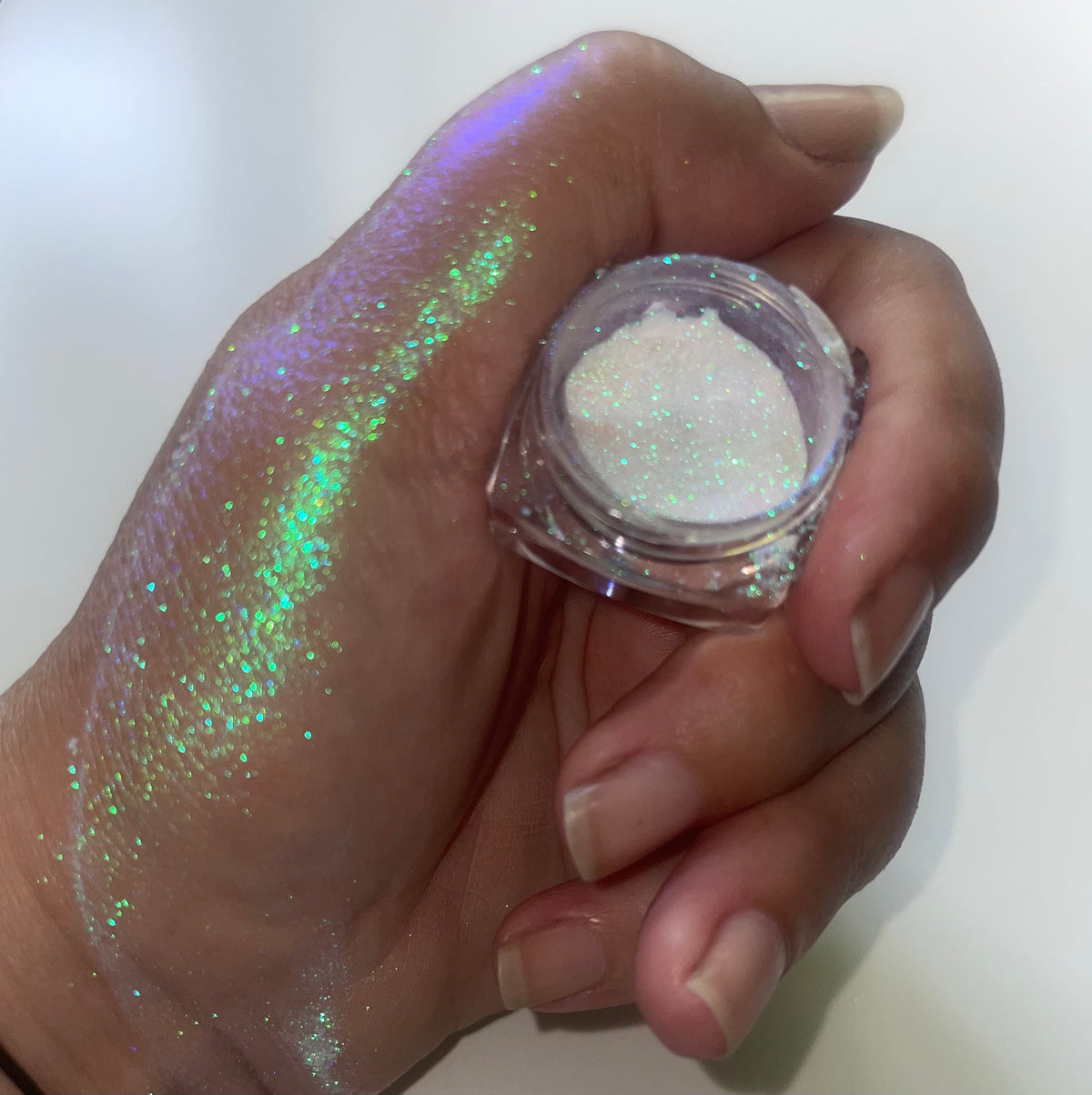 Magical Makeup Mermaid Glow Loose Pigment Multichrome Eyeshadow 0.5g