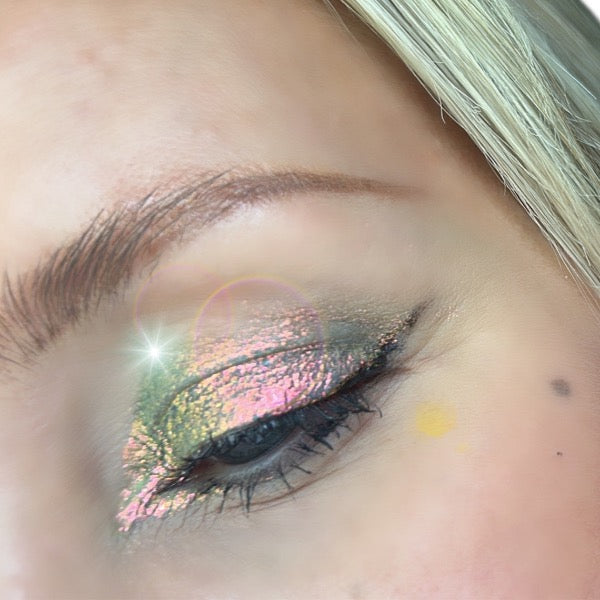 Multichrome eyeshadow 