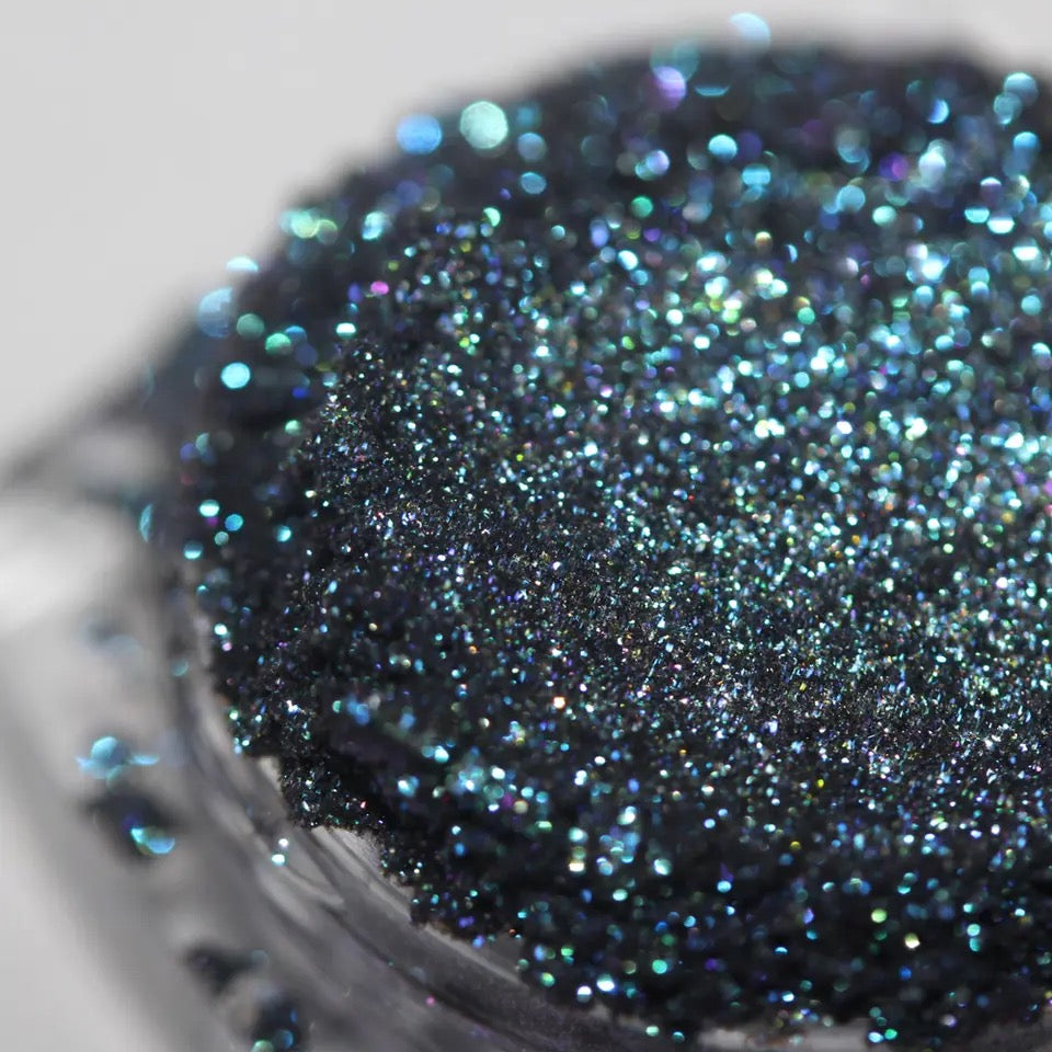 Magical Makeup Cats Whiskers Sparkling Smoky Mermaid Multichrome Loose Eyeshadow 0.5g